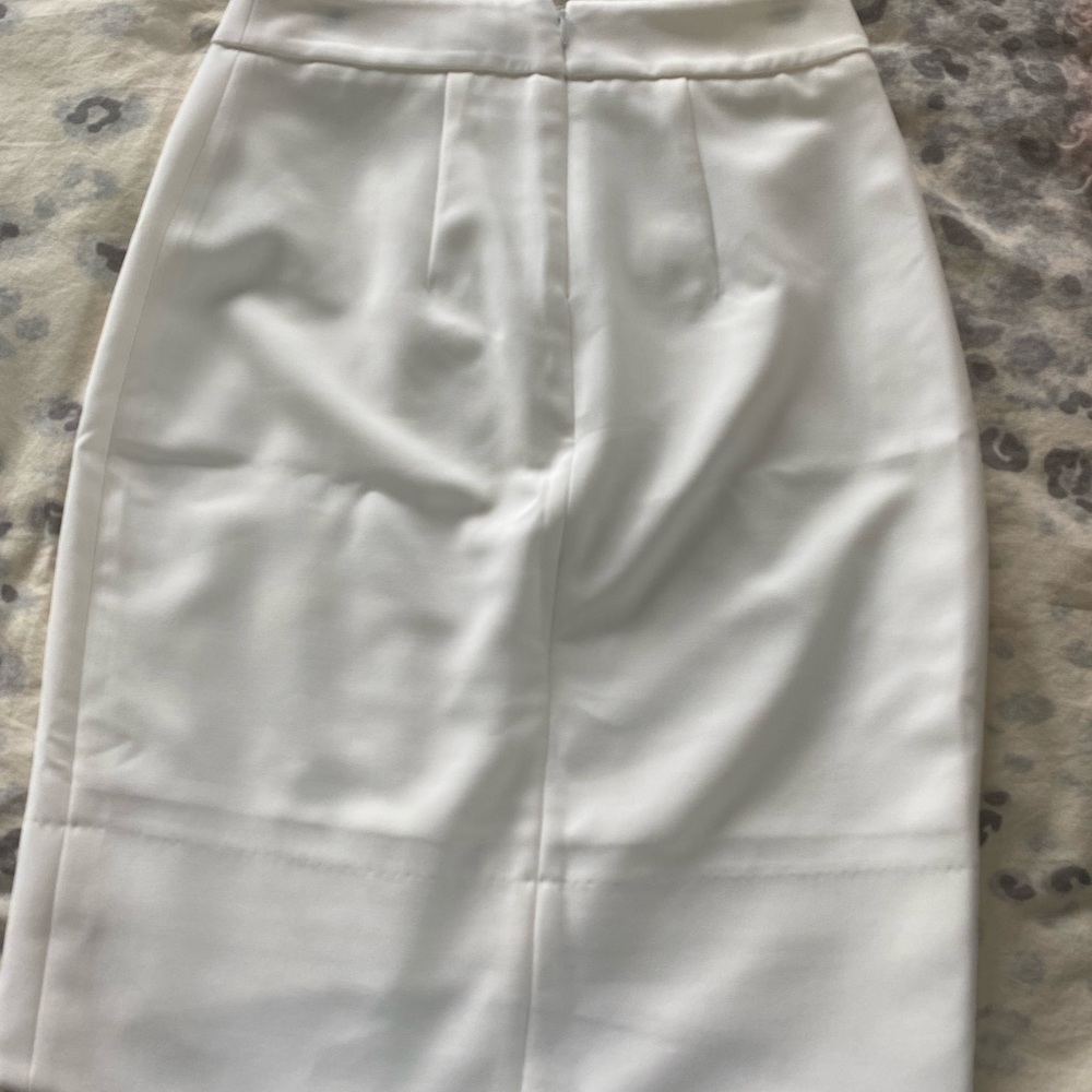 Express white pencil skirt, NWT, size 00